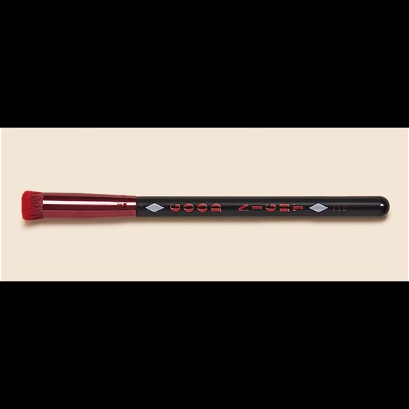 Luxie Other - 🎉HP🎉Luxie Beauty concealer brush NWT